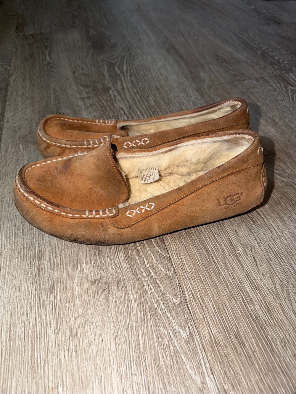 Ugg Chestnut Ansley Suede Slippers size 8 loafers
